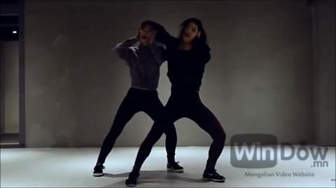 Гайхалтай бүжиглэж байна - Lia Kim Choreography   La La Latch-Pentatonix