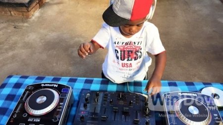 “Авьяаслаг Өмнөд Африкчууд” шоунд гурван настай DJ түрүүллээ