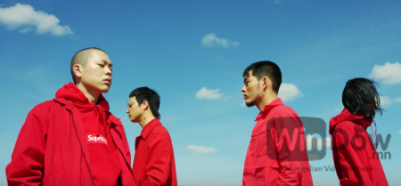 Солонгосын хөвгүүдийн хамтлаг Монголд клипээ хийжээ
