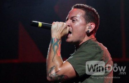“Linkin Park” хамтлагийн дуучин Честер Беннингтон амиа хорложээ