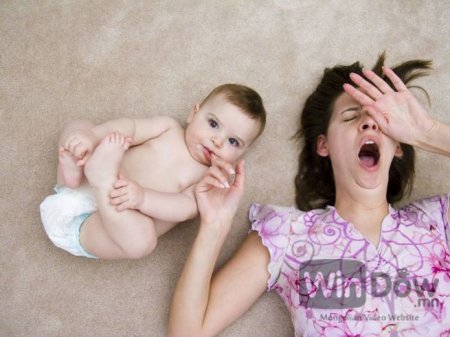 Ээжүүд яагаад хангалттай унтдаггүй вэ?