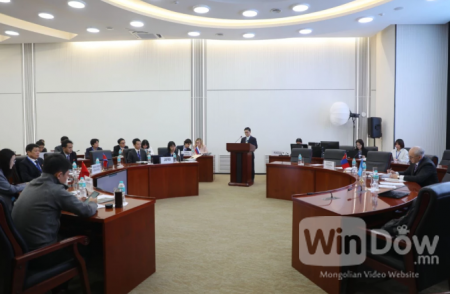 Байгаль орчны ахлах албан тушаалтны 28 дугаар уулзалт болж байна